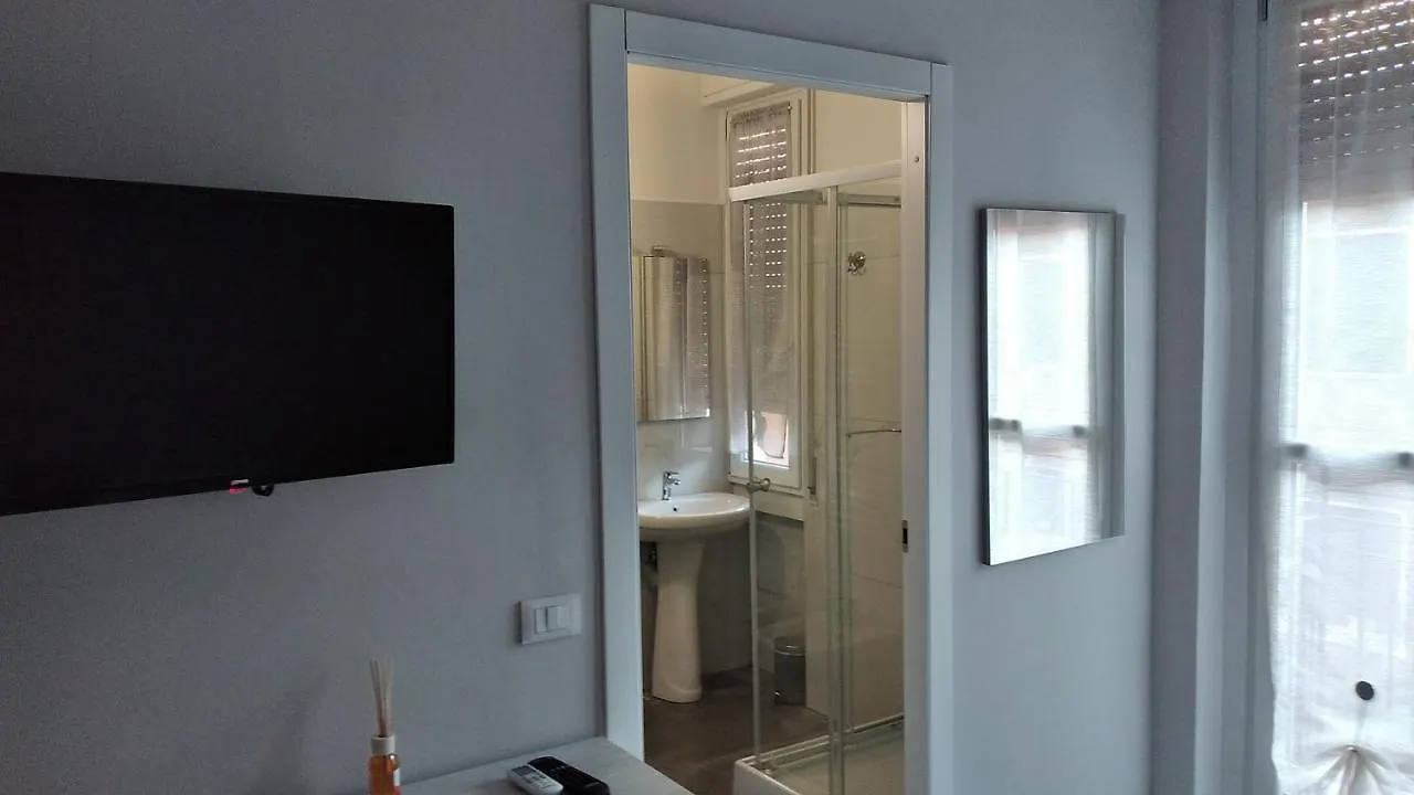 Casa Serrati San Giuliano Milanese 0*,  Italy